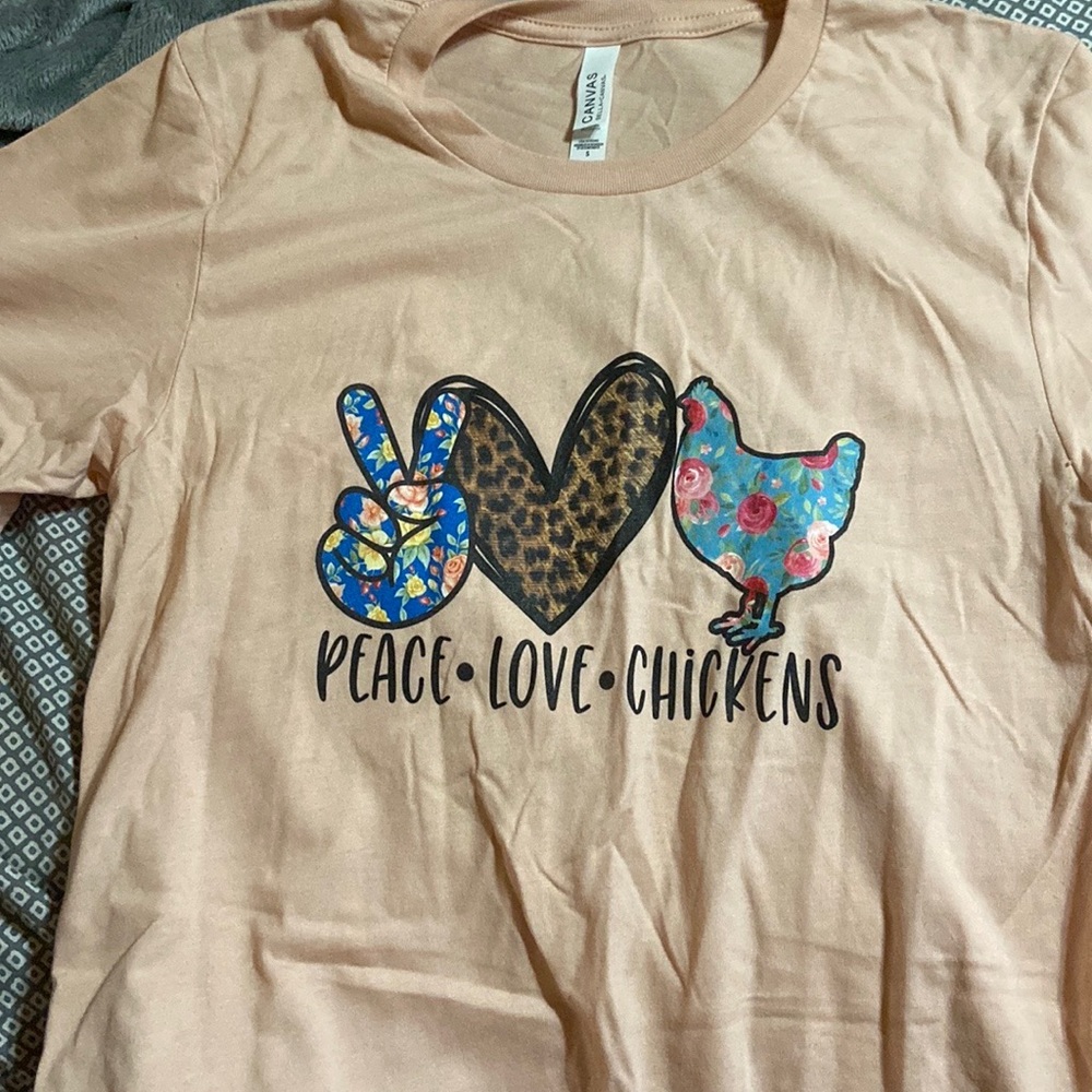 Peace•love•chickens shirt